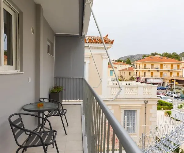 Magdalenia's Cozy Lägenhet Nafplion